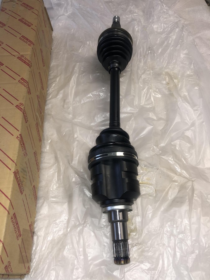 Вал привода левый TOYOTA 4342020294