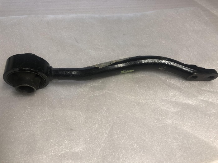 Тяга переднего рычага правая TOYOTA 4866030221