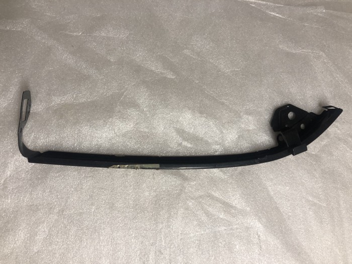 Планка фары передняя правая TOYOTA Avensis AT220 5390320040