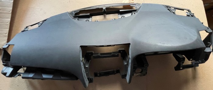 Панель приборов торпедо правый руль TOYOTA Camry V40 5540133190B0