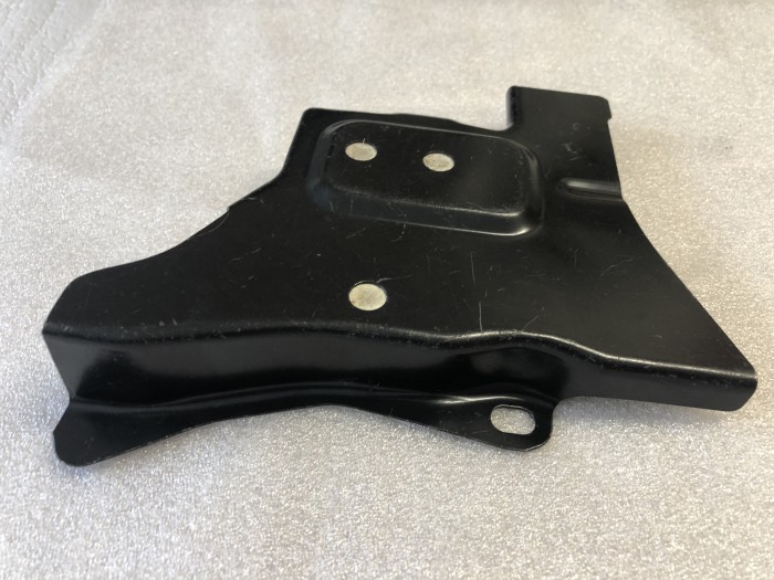 Скоба TOYOTA Avensis T250 5716705030