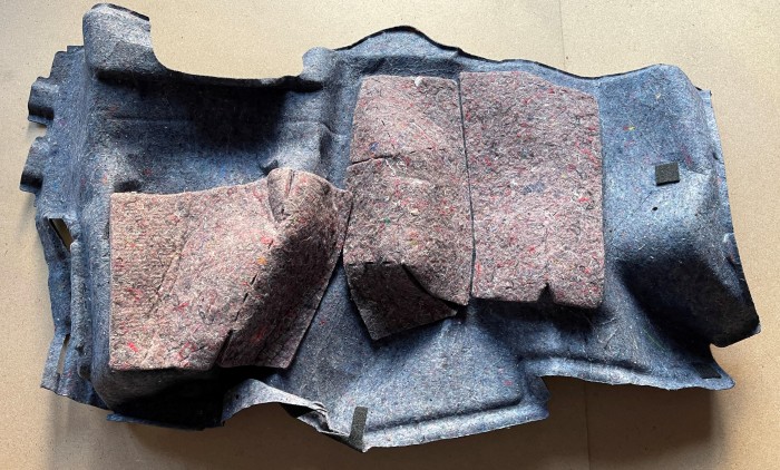 Обшивка багажника Toyota Camry V30 6472233100C0