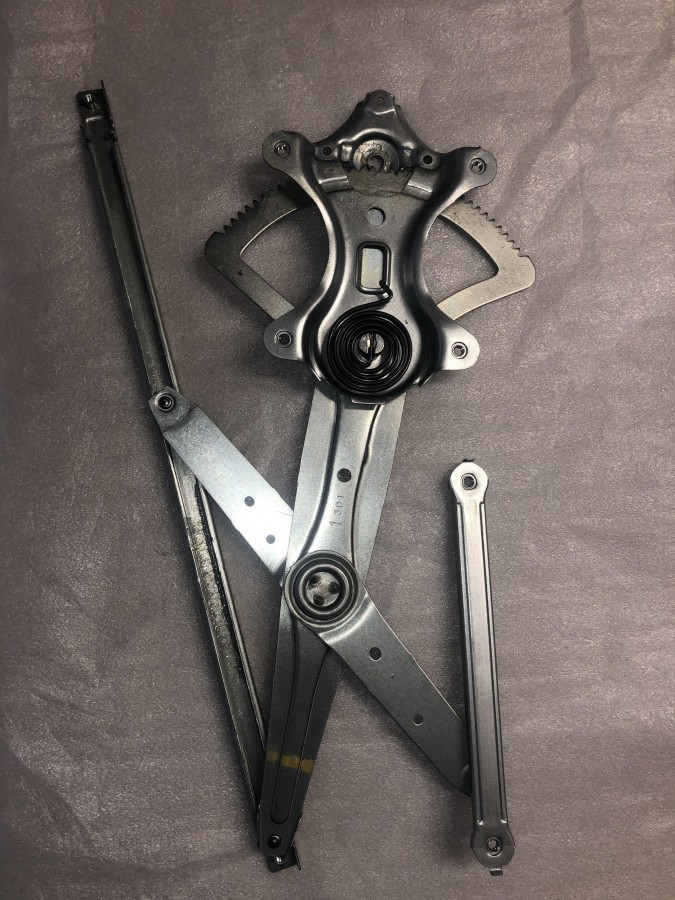 Стеклоподъемник передний левый TOYOTA CAMRY CV30 2001-2006 6980233060