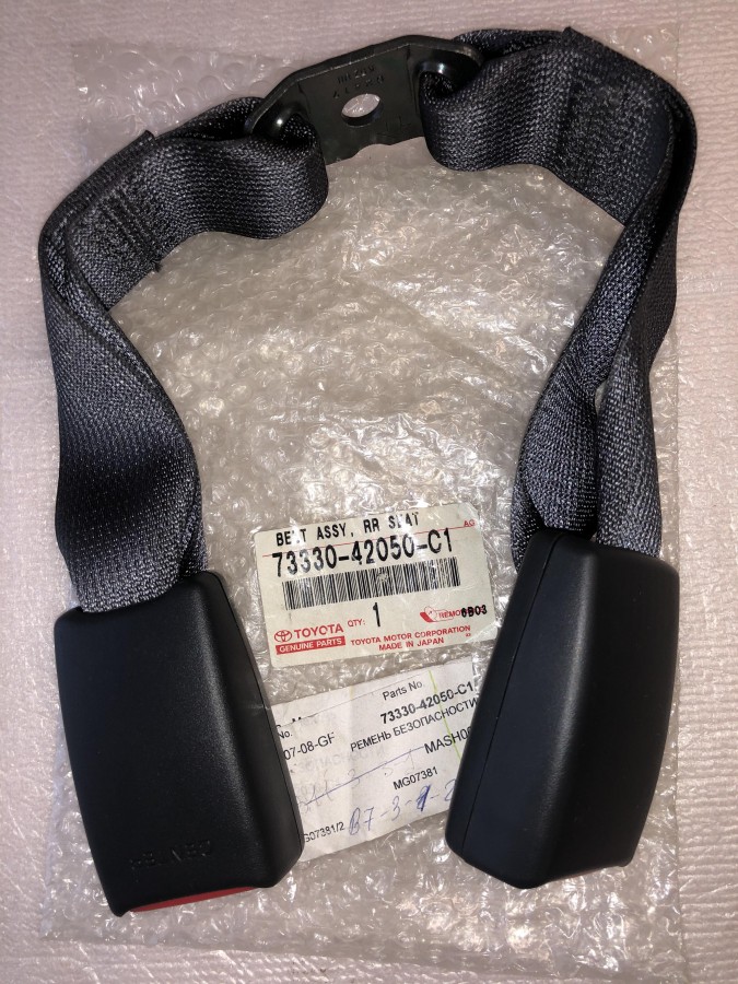 Ремень безопасности TOYOTA RAV 4 CA20 2000-2005 7333042050C1