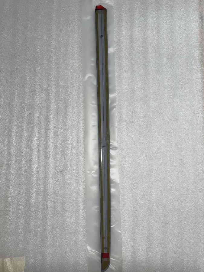 Молдинг задней левой двери LEXUS ES300 7574233190C0