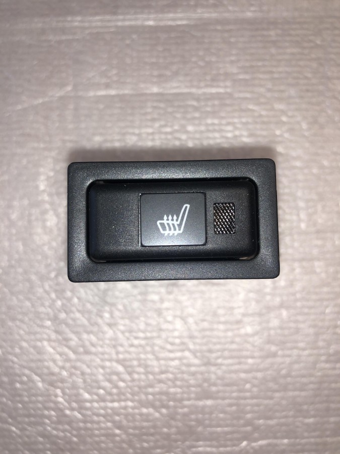 Выключатель подогрева сидения Lexus RX300 8475148030