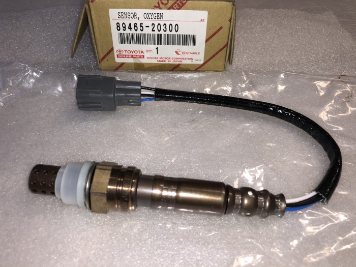 Датчик кислорода лямбда-зонд TOYOTA Corolla E115 8946520300