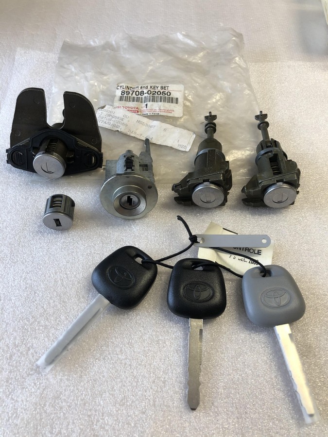 Комплект личинок TOYOTA 8970802050