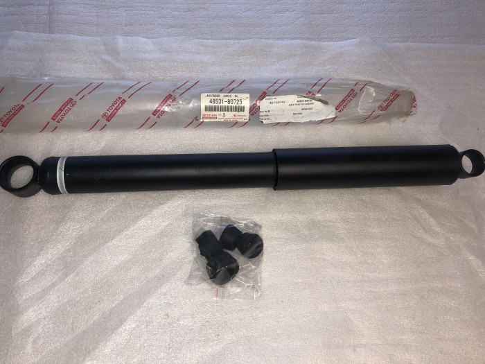 Амортизатор задний TOYOTA Hiace, Regius Ace 4853180725
