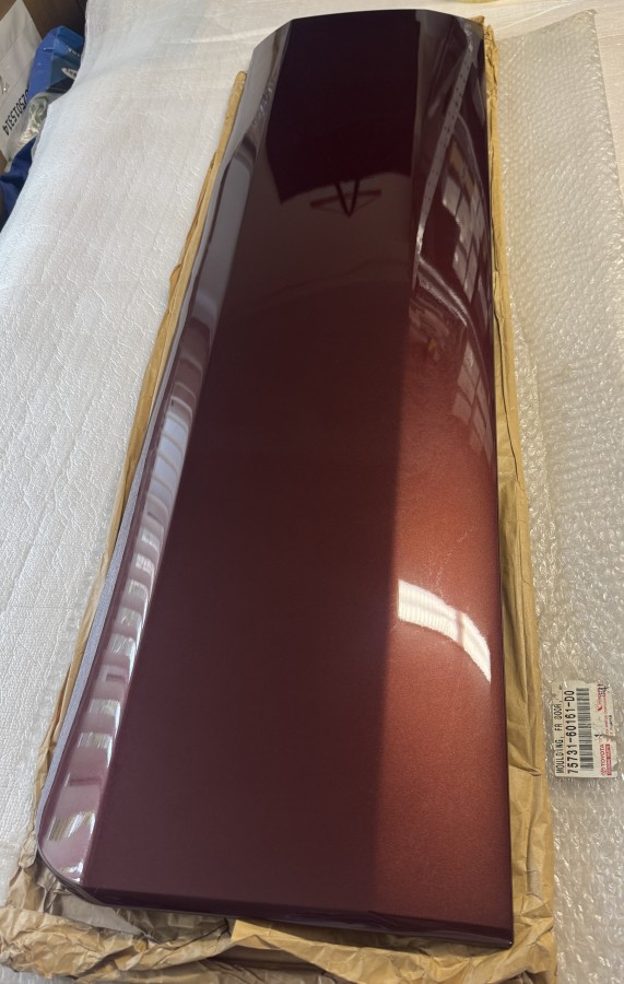 Молдинг двери передней правой Toyota Land Cruiser Prado 7573160161D0 J120