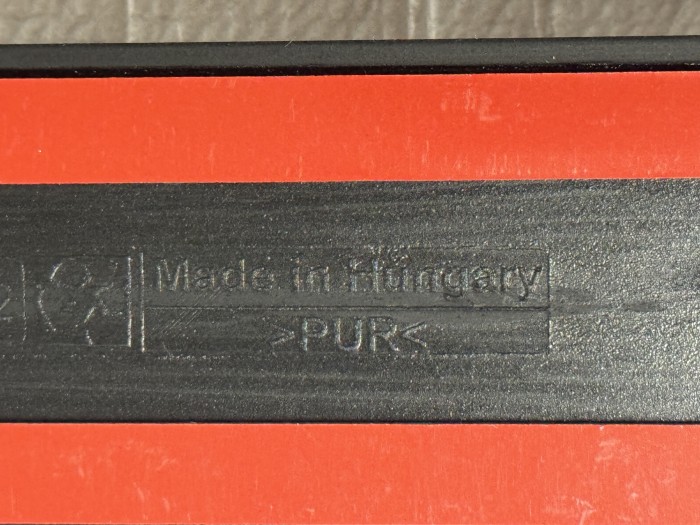 Накладки боковые защитные NIS2642 COBRA универсальные