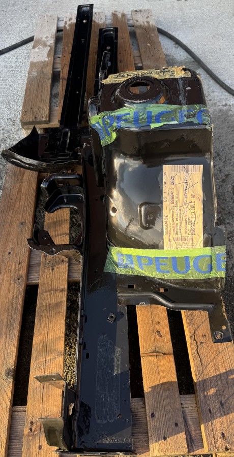 Лонжерон передний левый PEUGEOT 307 7212WH